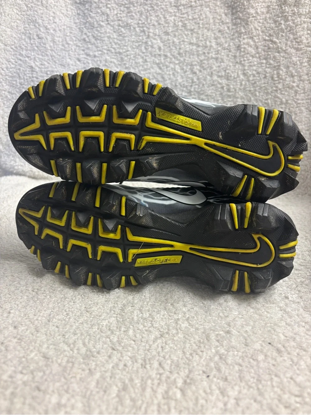 Nike Vapor Lightning football cleats Boys size 1